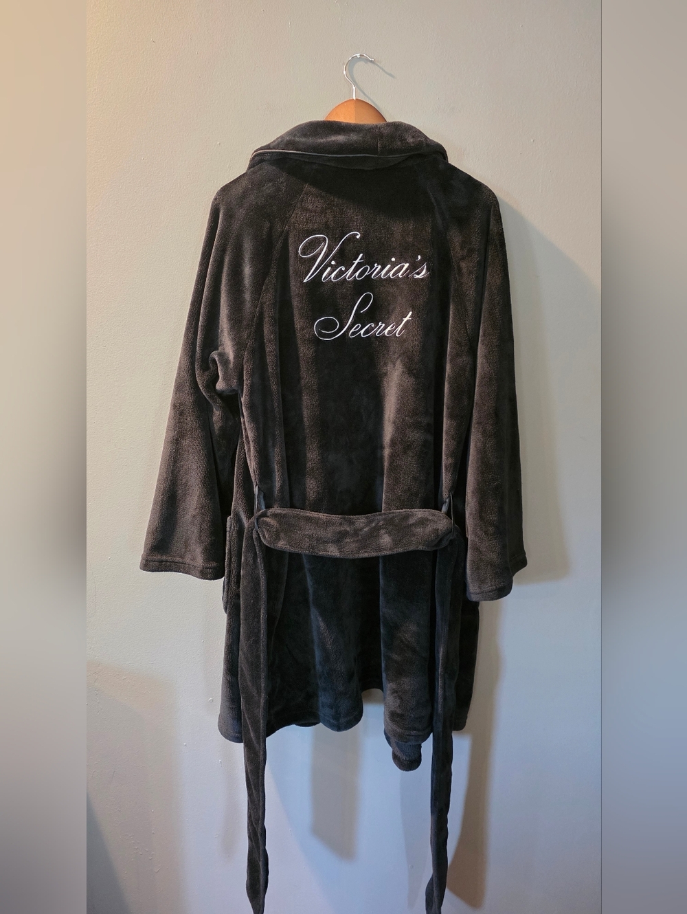 Victoria's Secret Plush Embroidered Logo Black Oversized Shortie Robe Womens M/L
